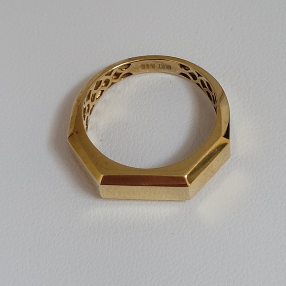 Jewelry - 10k Real Yellow Gold Hexagonal Ring, Approx Size 8.